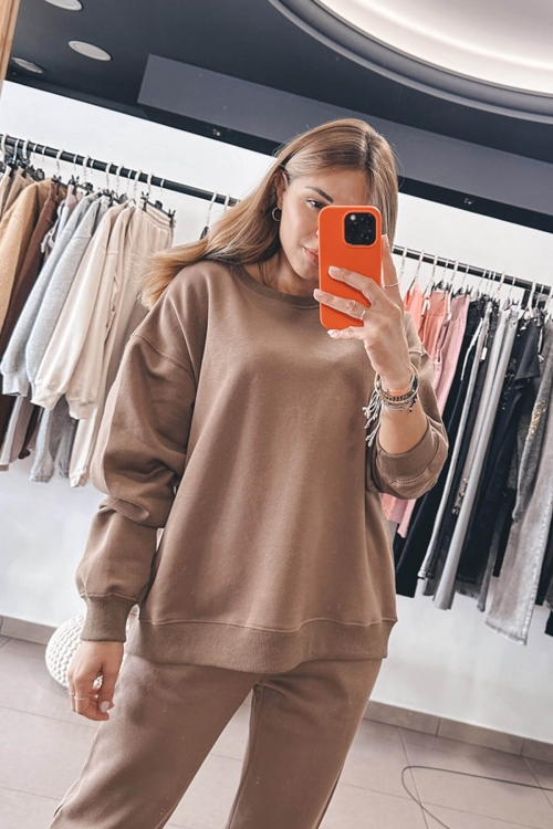 Comfortable Alice sweatshirt