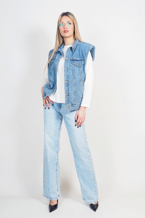 Sleeveless jean jacket with pads