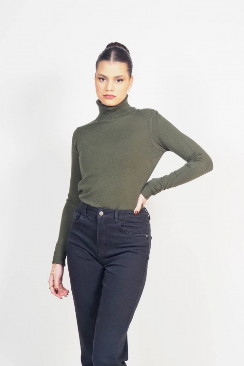 Soft knit turtleneck top Danny