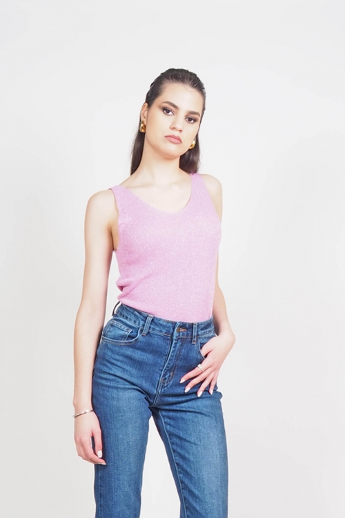 Soft knitted top with iridescent knit